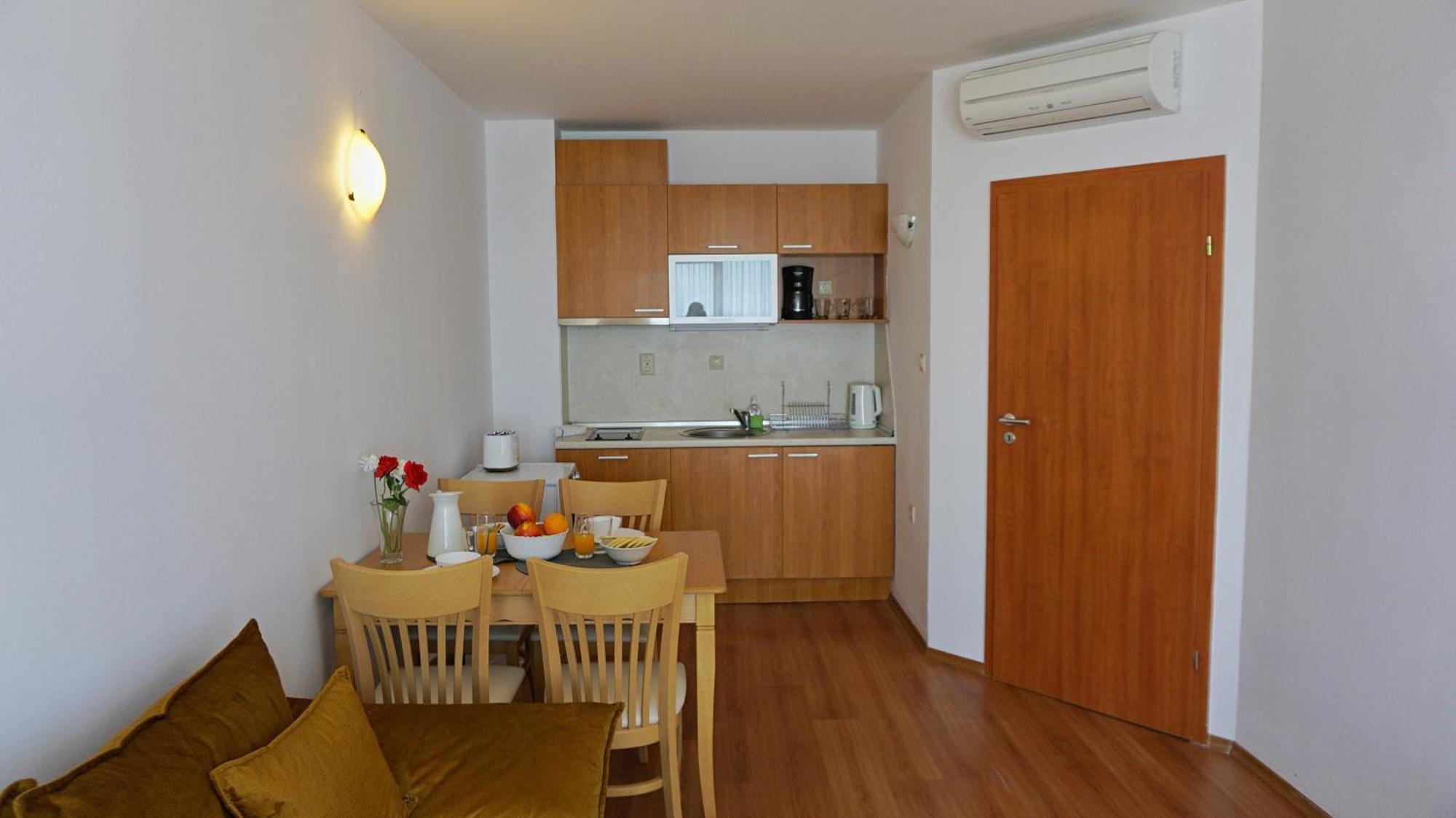 Apartments Sirena First Line - Апартаменти Сирена На Първа Линия ゴールデンサンド エクステリア 写真