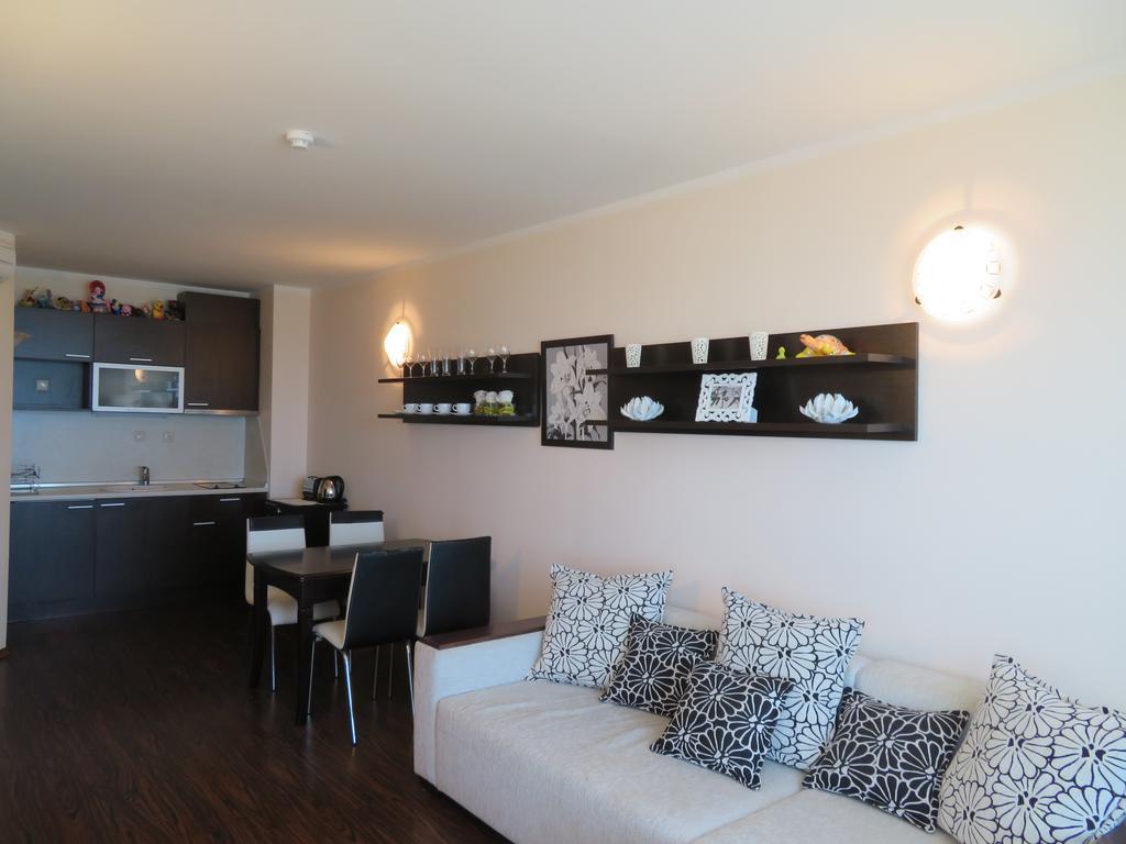 Apartments Sirena First Line - Апартаменти Сирена На Първа Линия ゴールデンサンド エクステリア 写真