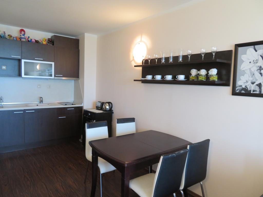 Apartments Sirena First Line - Апартаменти Сирена На Първа Линия ゴールデンサンド エクステリア 写真